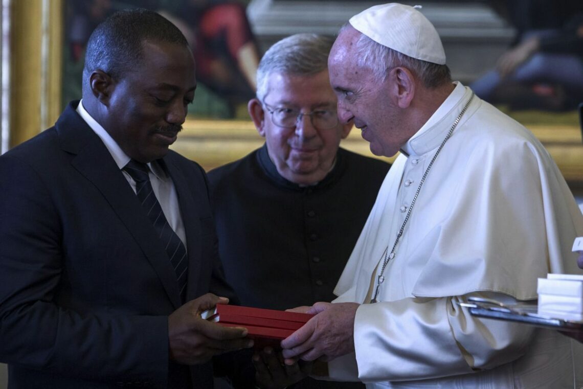 Former DRC President Joseph Kabila meets with Pope Francis in 2016