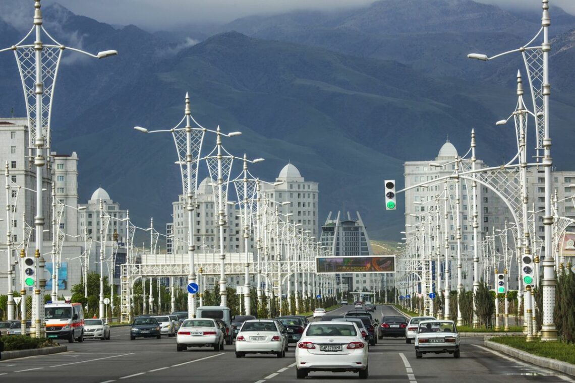 Street scene in Turkmenistan’s capital