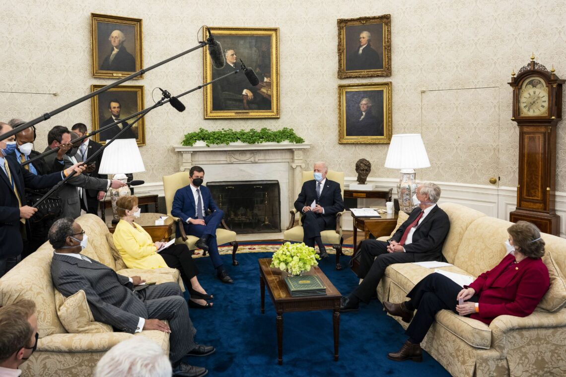 Meeting in the White House with Biden and Buttigieg