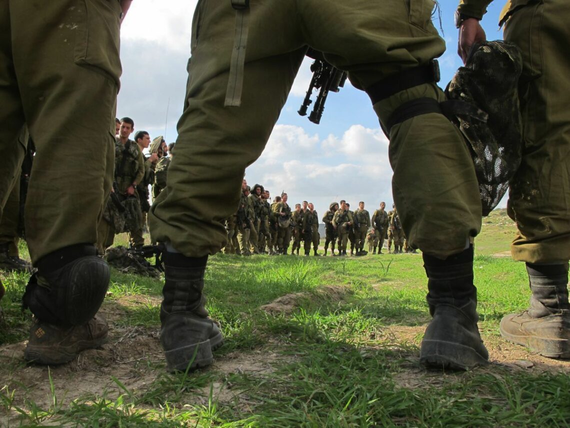 Israeli troops on training exercise in the Golan Heights
