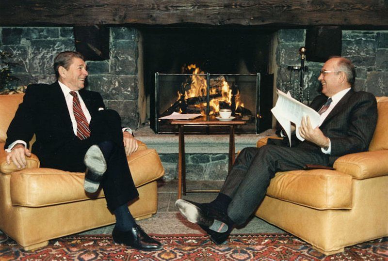 Leaders of the U.S. and Russia during a 1986 meeting that opened way to a historic nuclear arms control deal