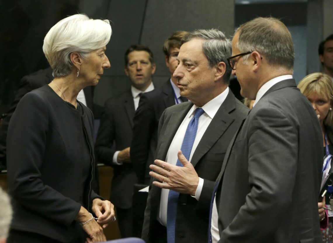 ECB President Mario Draghi and his successor, IMF chief Christine Lagarde