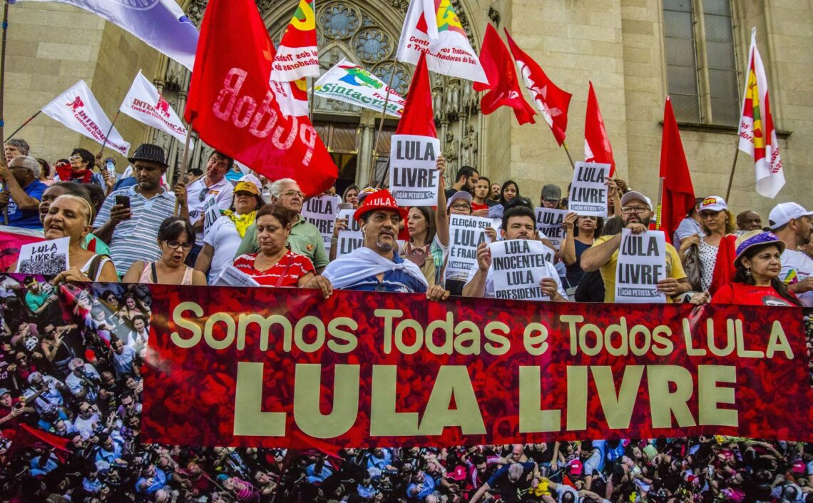 Protesters in Sao Paulo demand former President Lula da Silva’s freedom
