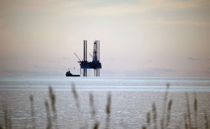 Oil rig off the coast of Alabama