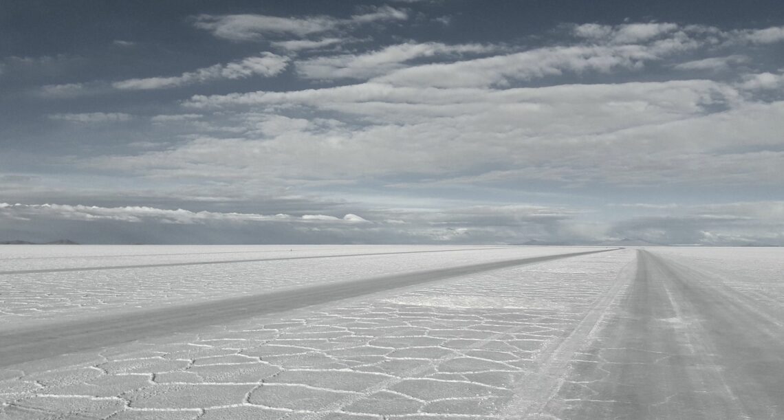 Photo of the Uyuni salt flats in Bolivia