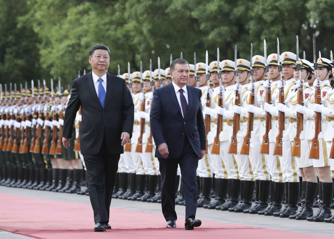 Chinese President Xi Jinping and Uzbekistan President Shavkat at a welcoming ceremony for the latter in Beijing in May 2017