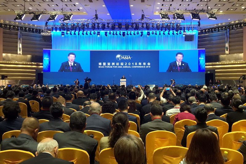 A picture showing the Chinese president delivering a keynote speech at the 2018 edition of “Asia’s Davos” forum