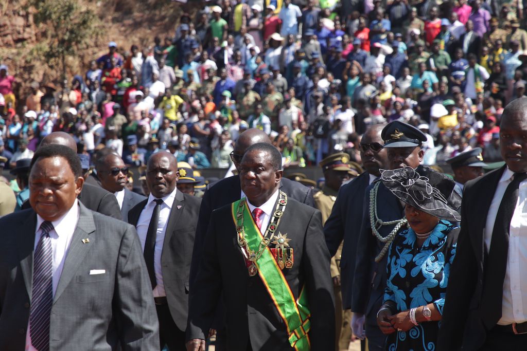 Picture of Zimbabwe’s president and his entourage at a public event in the summer of 2019, as the country was backsliding into economic disarray
