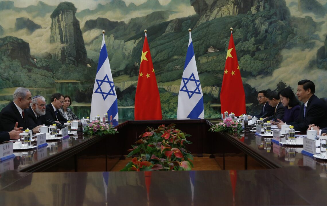 China's President Xi Jinping (R) meets Israel's Prime Minister Benjamin Netanyahu (L) along on May 9, 2013 in Beijing, China Israel's partnerships