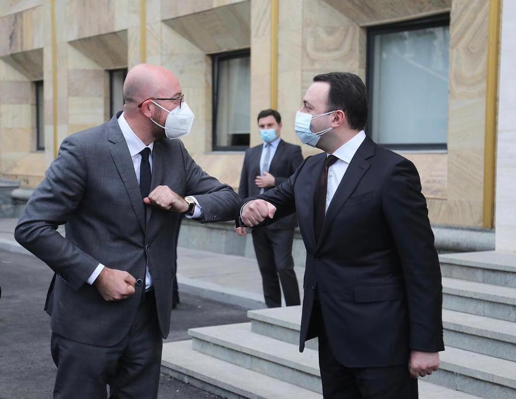 A picture showing the European Council head and Georgia’s prime minister in the country’s capital in April 2021