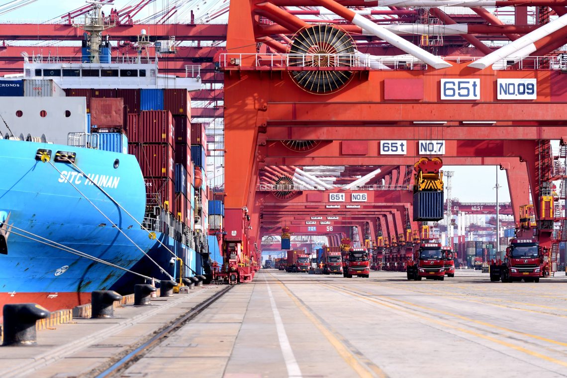 Shipping containers in Qingdao, Taiwan