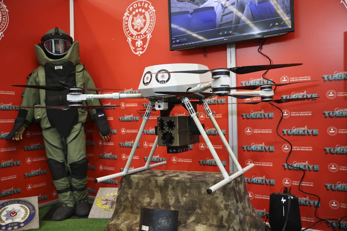 Turkey shows of the world’s first laser-armed drone (military technology)