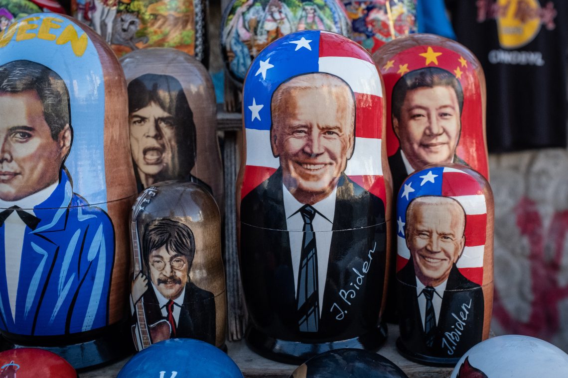 Nesting dolls of Joe Biden and Xi Jinping