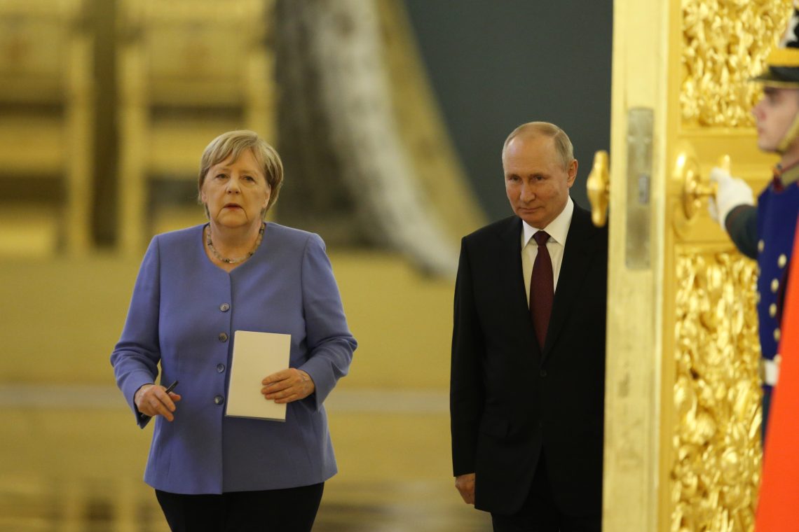 Merkel Putin meeting