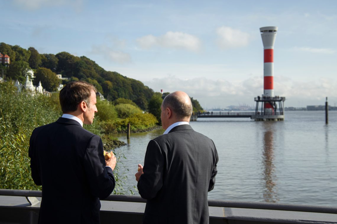 The leaders of France and Germany at a seaside resort