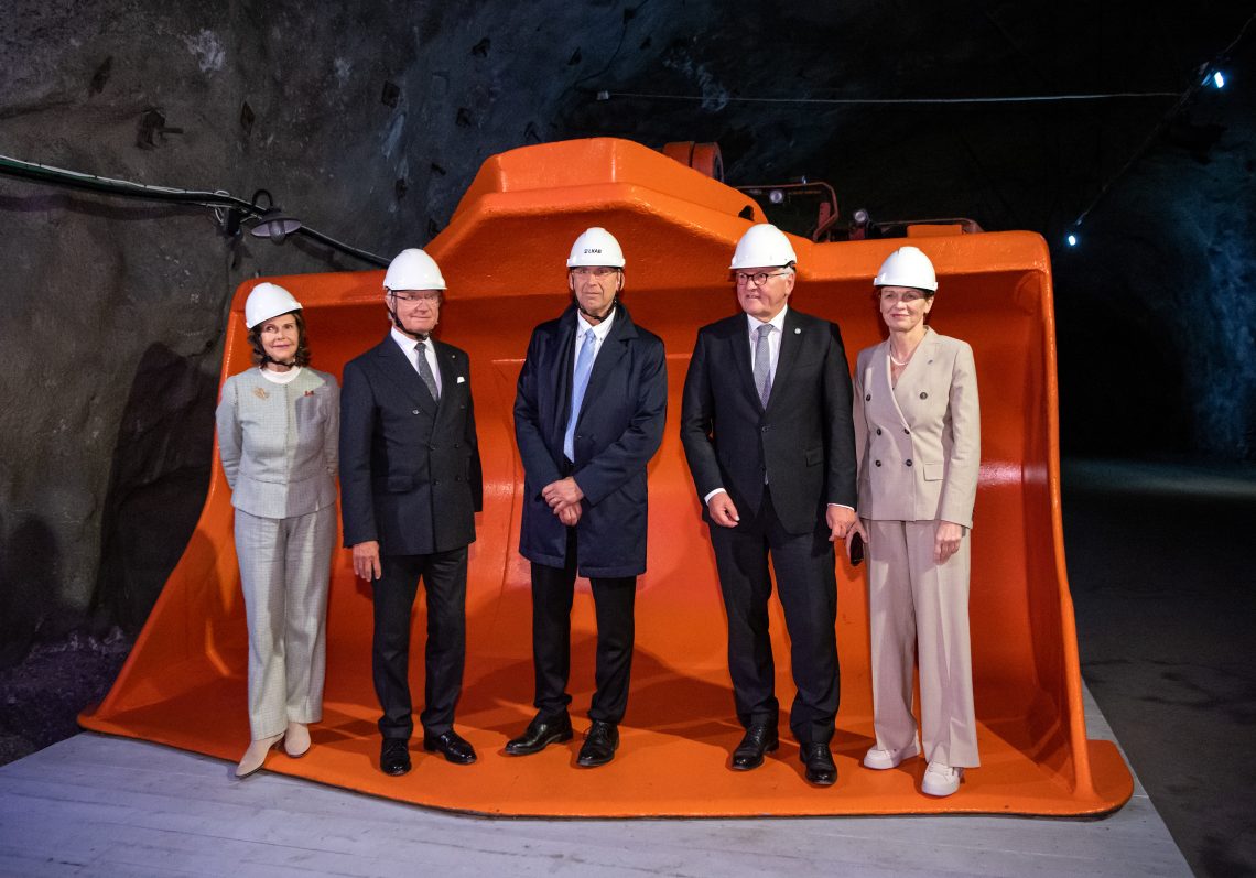 German first couple with Swedish royal couple in an excavator shovel at LKAB mine