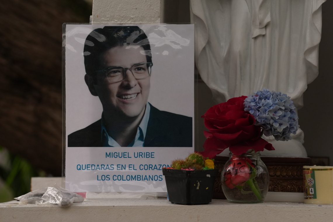 Bogota, Colombia, Aug. 11: Mourners gathered to lay flowers and light candles during a vigil for Miguel Uribe Turbay, the Colombian senator and presidential hopeful who was tragically shot in June and died of his wounds two months later.