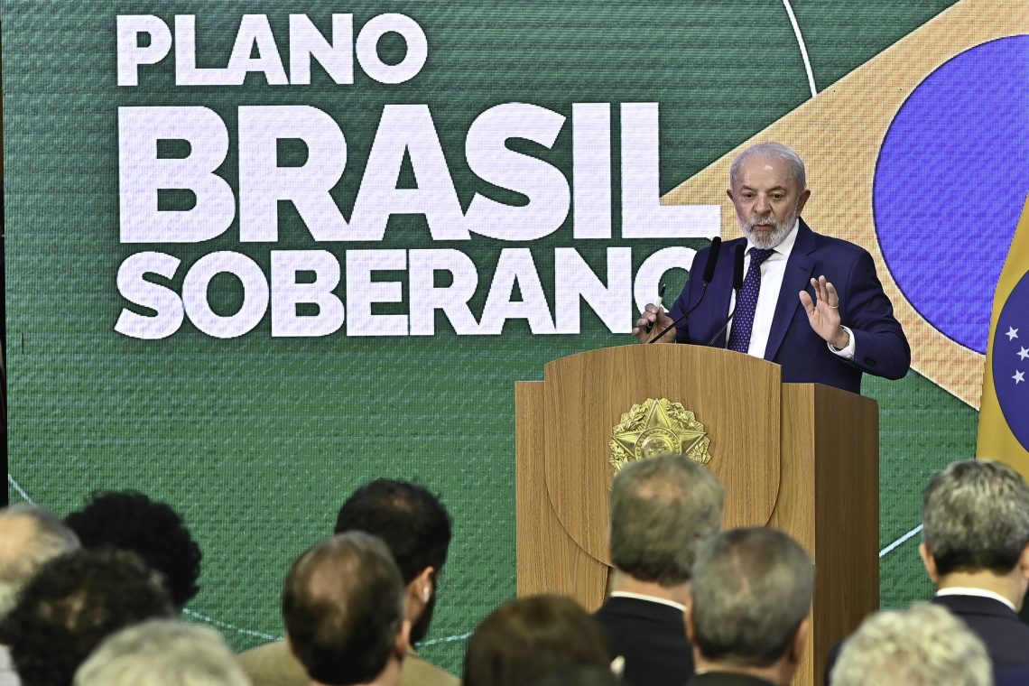 Brasilia, Brazil, Aug. 13: At a ceremony held at the Planalto Palace, Brazilian President Luiz Inacio Lula da Silva announced the launch of the “Sovereign Brazil” plan. This initiative aims to provide $5.6 billion in support to businesses affected by the 50% tariffs imposed by President Trump.